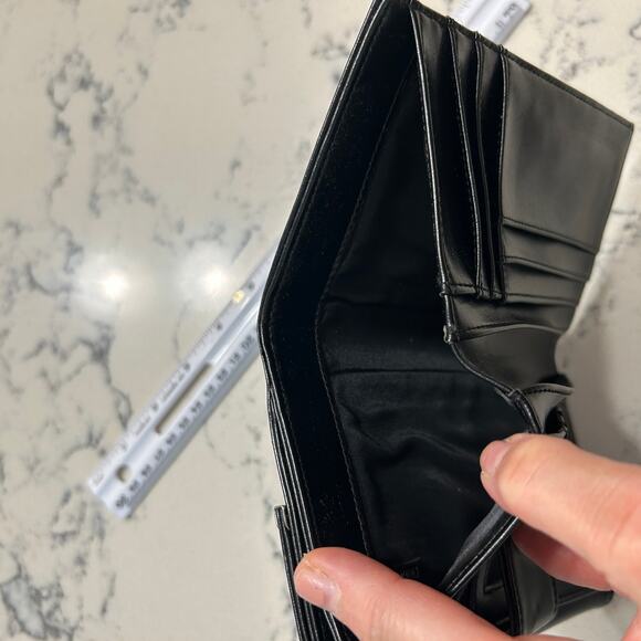 Vintage Guess Wallet Black Faux Leather Bi-fold with Snap pocket SOME WEAR - Picture 5 of 12